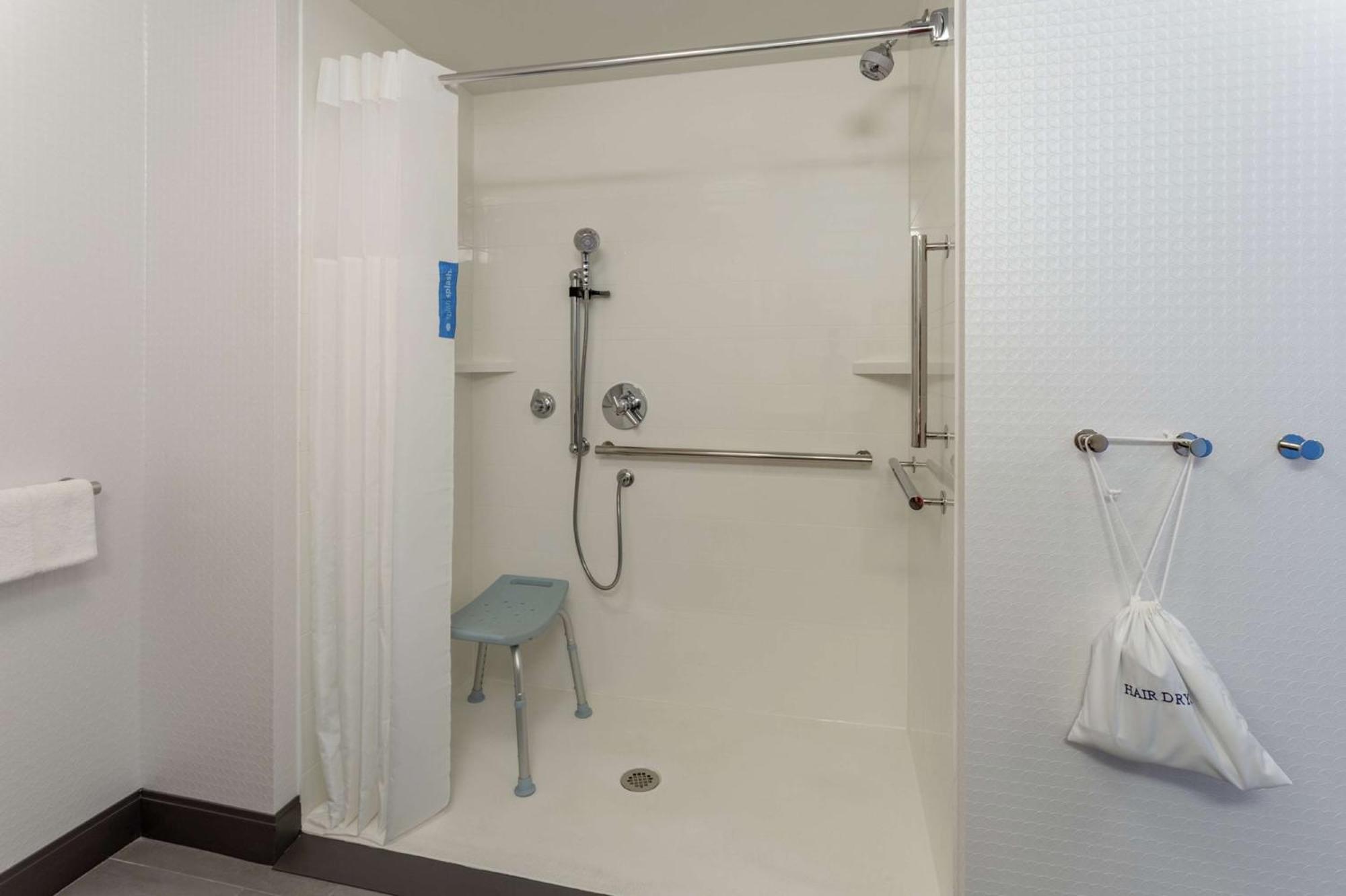 Hampton Inn & Suites Burlington Extérieur photo