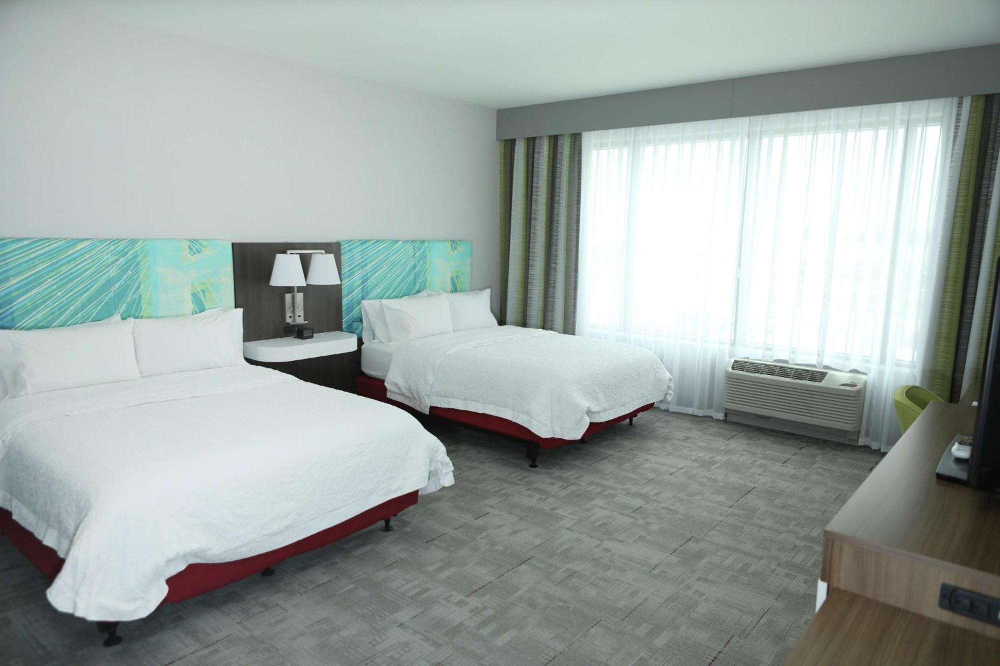 Hampton Inn & Suites Burlington Extérieur photo